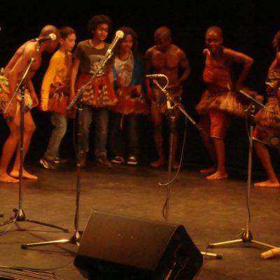 Tournée du Groupe Pygmée NDIMA-AKA en Europe 3 mai 2012